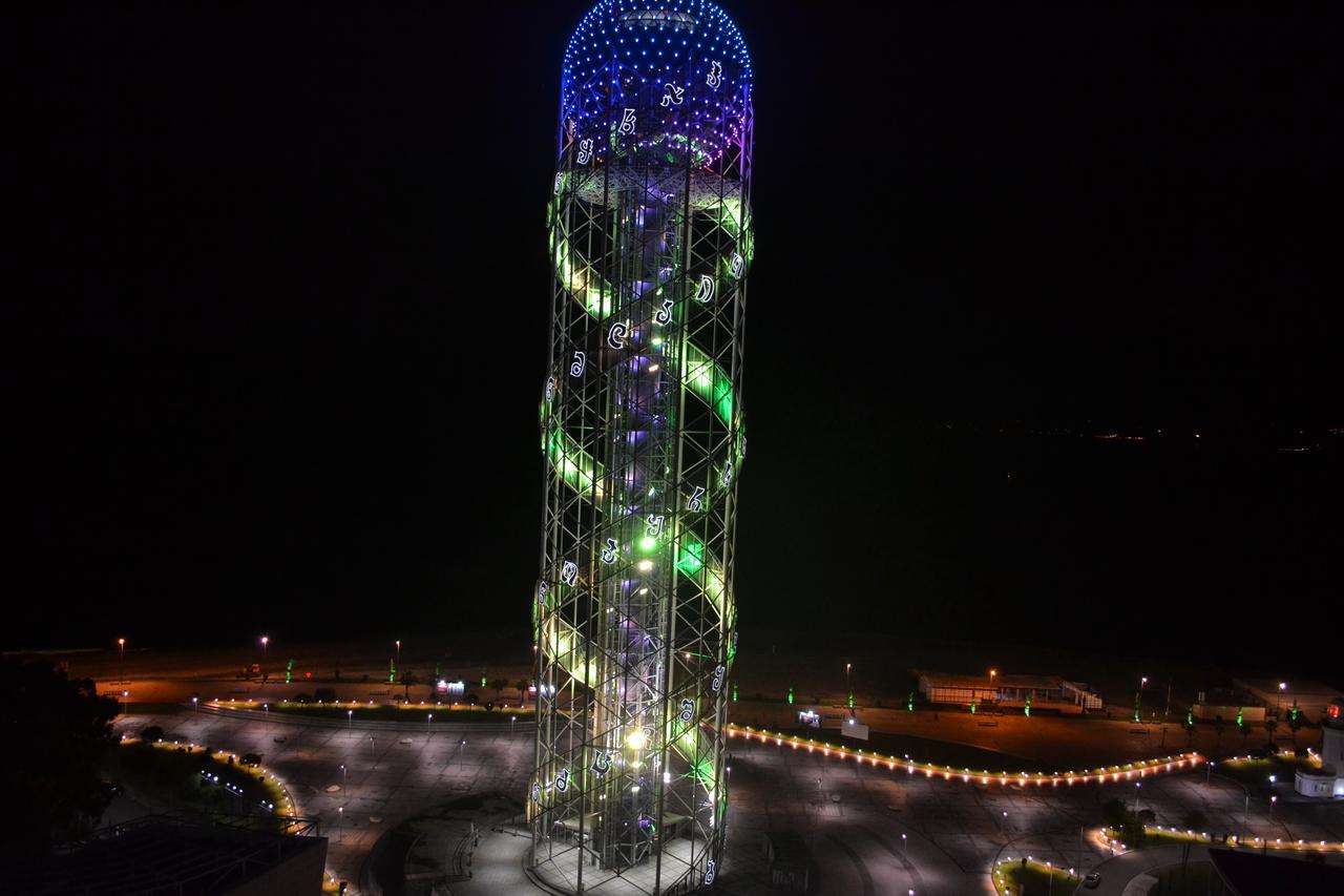 Appartamento Batumi Porta Tower 1811 Esterno foto