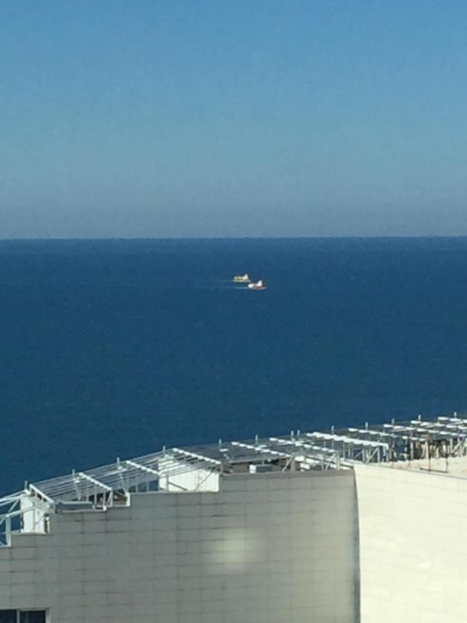 Appartamento Batumi Porta Tower 1811 Esterno foto